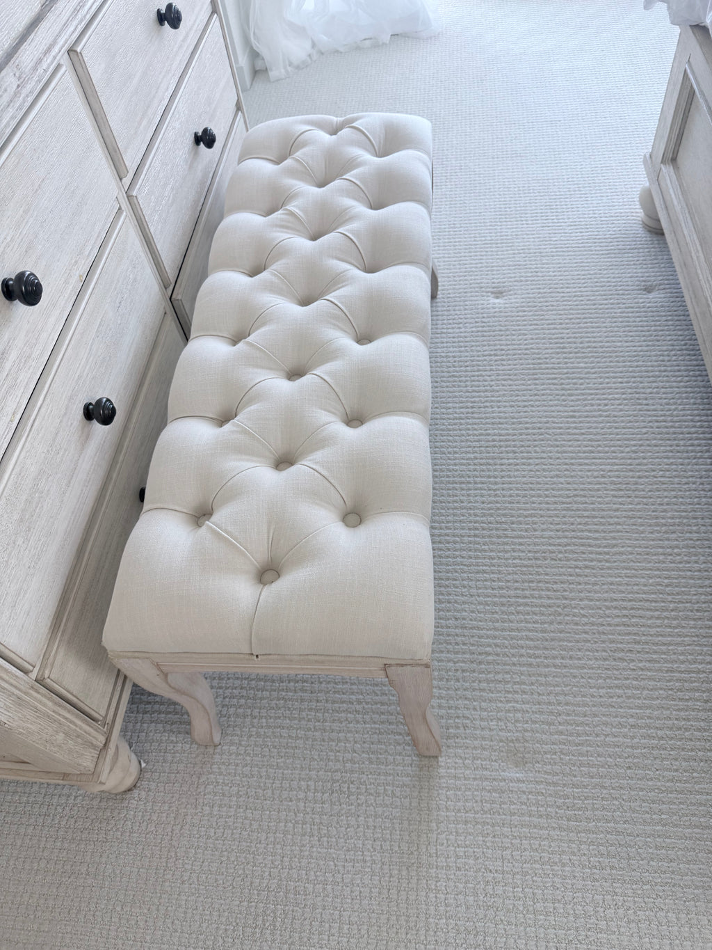 Cream Tufted Upholstered Bedroom Bench with Wood Legs