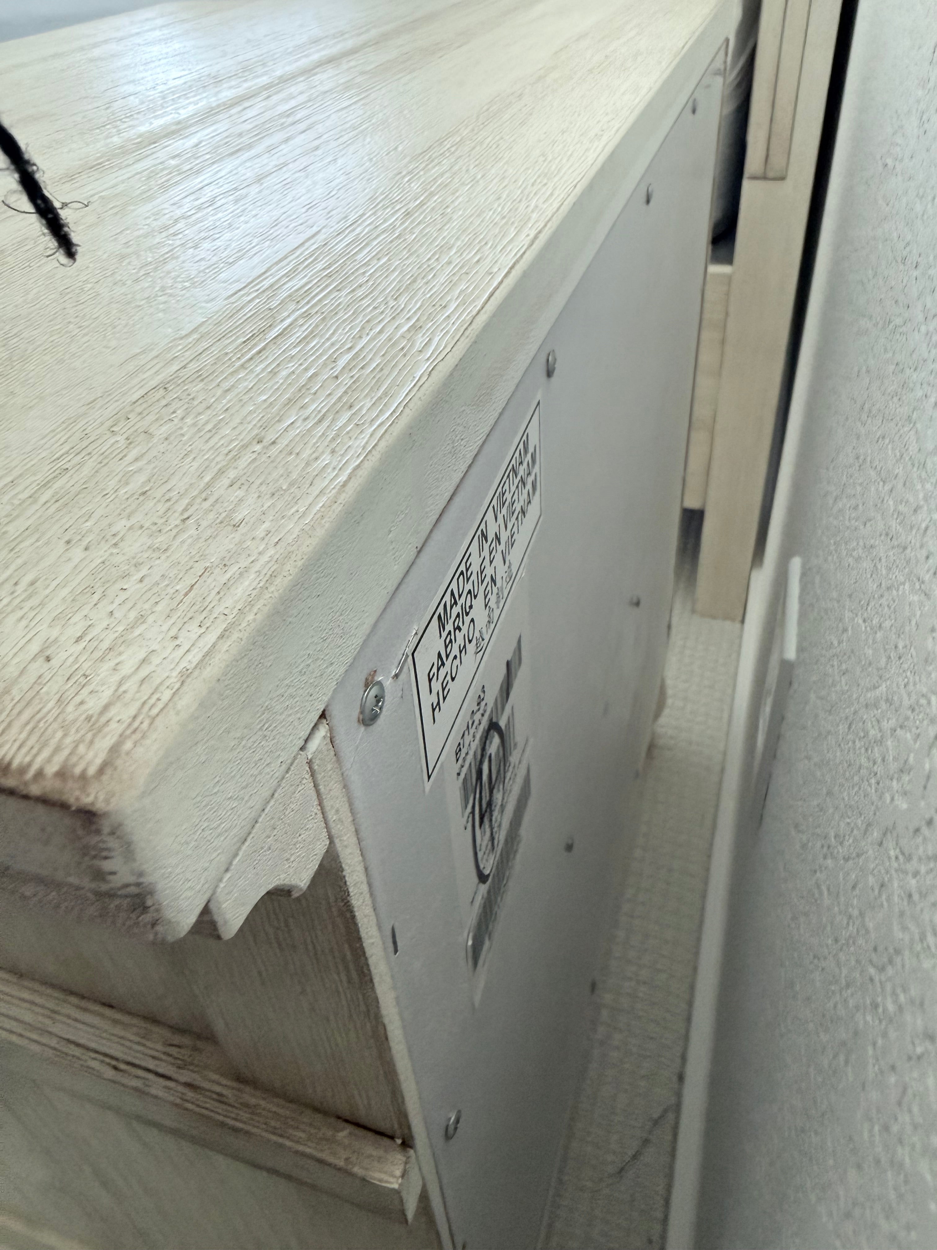 Distressed Light Wood 3-Drawer Nightstand – Farmhouse / Coastal