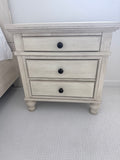 Distressed Light Wood 3-Drawer Nightstand – Farmhouse / Coastal